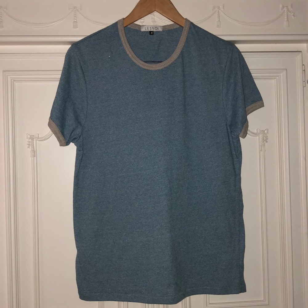 Le3no men’s blue t shirt.